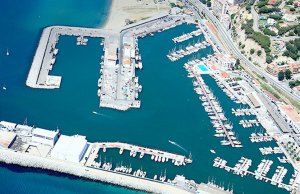 10.99 x 3.65 Metros Amarre Puerto Deportivo de Arenys de Mar En Venta