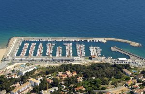 10 x 3.2 Metros Amarre Puerto Deportivo de Torredembarra En Alquiler