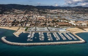 10 x 3.25 Metros Amarre Puerto Deportivo de Premia de Mar En Venta