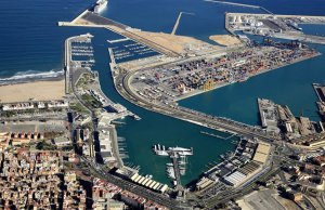 10 x 3.5 Metros Amarre Puerto Deportivo de La Marina de Valencia - Americas Cup Experience En Venta