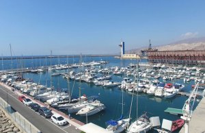 10 x 3.5 Metros Amarre Puerto Deportivo de Almerimar En Venta