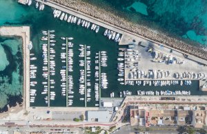 10 x 3.5 Metros Amarre Puerto Deportivo de Club Nàutic Can Picafort En Venta