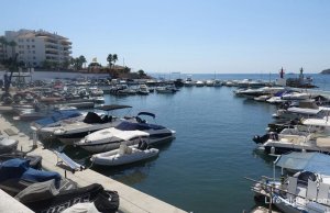 10 x 3.5 Metros Amarre Puerto Deportivo de Club Nautico Palma Nova En Venta