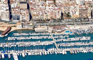 10 x 3.5 Metros Amarre Puerto Deportivo de CN Torrevieja En Venta