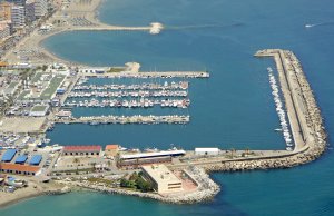 10 x 3.5 Metros Amarre Puerto Deportivo de Fuengirola En Alquiler