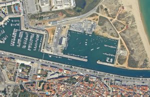 10 x 3.5 Metros Amarre Puerto Deportivo de Lagos En Venta