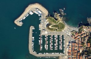 10 x 3.5 Metros Amarre Puerto Deportivo de Port de Llanca En Venta