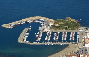 10 x 3.5 Metros Amarre Puerto Deportivo de Port de Llanca En Venta