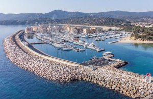 10 x 3.5 Metros Amarre Puerto Deportivo de Port of Bormes-Les-Mimosas En Venta