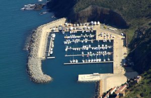 10 x 3.5 Metros Amarre Puerto Deportivo de Portbou En Venta