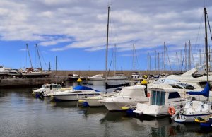 10 x 3.5 Metros Amarre Puerto Deportivo de San Miguel (Amarilla Marina) En Venta