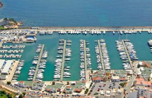 10 x 3.5 Metros Amarre Puerto Deportivo de Santa Eulalia En Alquiler