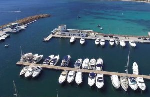 10 x 3.5 Metros Amarre Puerto Deportivo de Santa Eulalia En Alquiler