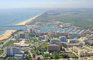 10 x 3.6 Metros Amarre Puerto Deportivo de Vilamoura En Venta