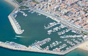 10 x 3.75 Metros Amarre Puerto Deportivo de Cambrils En Venta