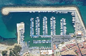 10 x 3 Metros Amarre Puerto Deportivo de Club Nautico Moraira En Venta