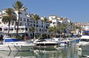 10 x 3 Metros Amarre Puerto Deportivo de Puerto de la Duquesa En Alquiler