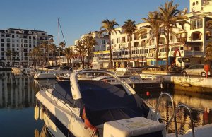 10 x 3 Metros Amarre Puerto Deportivo de Puerto de la Duquesa En Alquiler