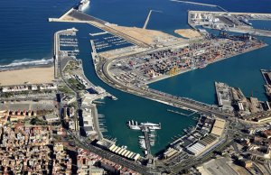 10 x 4 Metros Amarre Puerto Deportivo de La Marina de Valencia - Americas Cup Experience En Venta