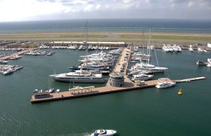 10 x 3.8 Metros Amarre Puerto Deportivo de Genova Aeroporto En Venta