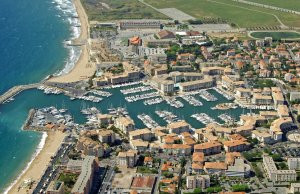 11 x 3.8 Metros Amarre Puerto Deportivo de Port De Frejus (canal) En Venta