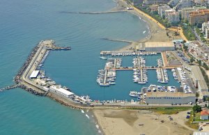 12 x 3.75 Metros Amarre Puerto Deportivo de Deportivo Marbella En Alquiler