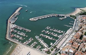 12 x 4.5 Metros Amarre Puerto Deportivo de Cambrils En Venta