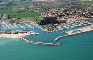 12 x 4 Metros Amarre Puerto Deportivo de Port de Saint Cyprien En Venta