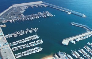 13 x 4.5 Metros Amarre Puerto Deportivo de Club de Vela Blanes En Venta