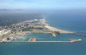 15 x 5.5 Metros Amarre Puerto Deportivo de Burriananova En Venta