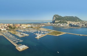 17 x 5.4 Metros Amarre Puerto Deportivo de Alcaidesa Puerto Deportivo En Alquiler
