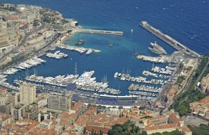 17 x 5 Metros Amarre Puerto Deportivo de Hercules Monaco En Venta