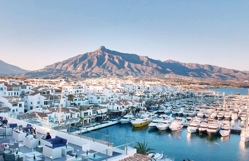 12 x 3.75 Metros Amarre Puerto Deportivo de Puerto Banus