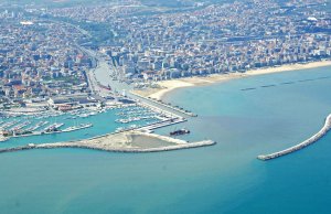 10 x 4 Metros Amarre Puerto Deportivo de di Pescara