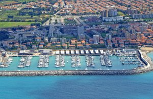 24 x 6.5 Metros Amarre/Puerto Deportivo De Cala de' Medici en Venta