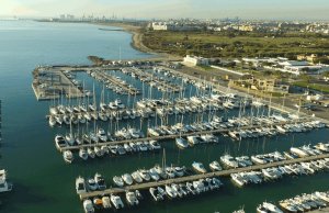 10 x 3.7 Metros Amarre Puerto Deportivo de Puerto Siles En Venta