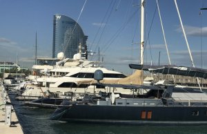 18 X 5.5 Metros Amarre Puerto Deportivo de Vela Barcelona En Venta