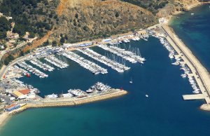 5.5 x 2.5 Metros Amarre Puerto Deportivo de Club Nautico Javea En Venta