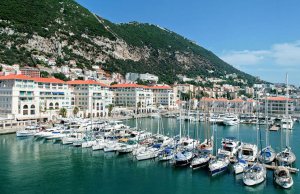50 Metros Amarre Puerto Deportivo de Queensway Quay En Venta