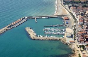 6.5 x 2.5 Metros Amarre Puerto Deportivo de CN Cases d'Alcanar En Venta