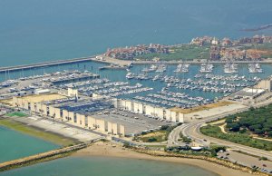 6 x 2.5 Metros Amarre Puerto Deportivo de Sherry En Venta