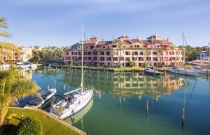 6 x 3.2 Metros Amarre Puerto Deportivo de Sotogrande En Venta