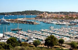 8.99 x 3.4 Metros Amarre Puerto Deportivo de Port Vauban En Venta