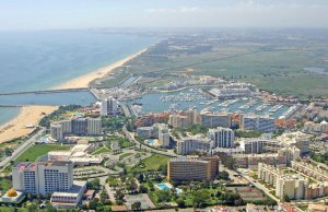 8 x 3.1 Metros Amarre Puerto Deportivo de Vilamoura En Venta