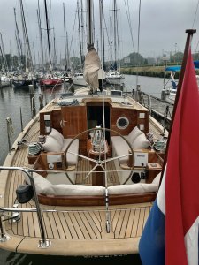 Conoce el Stoute Hendrik Puffin 41 Modern Classic 2008, un velero clásico y moderno.