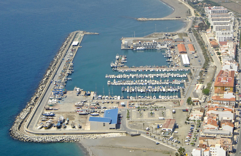 Puerto Deportivo de Puerto Caleta de Vélez- Amarres en Venta
