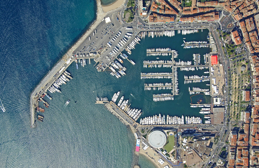 Puerto Deportivo de Le Vieux - Port De Cannes - Amarres en Venta