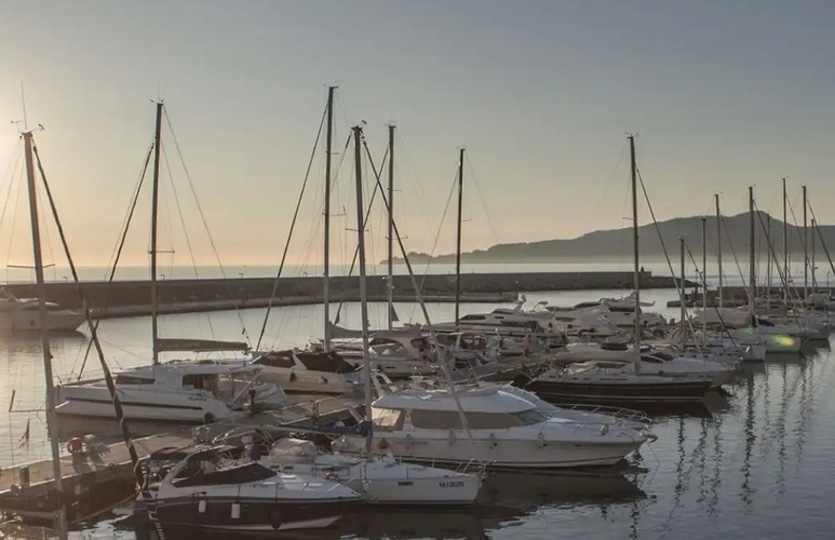 Puerto Deportivo de Arina Di Chivari Calata Ovest - Amarres